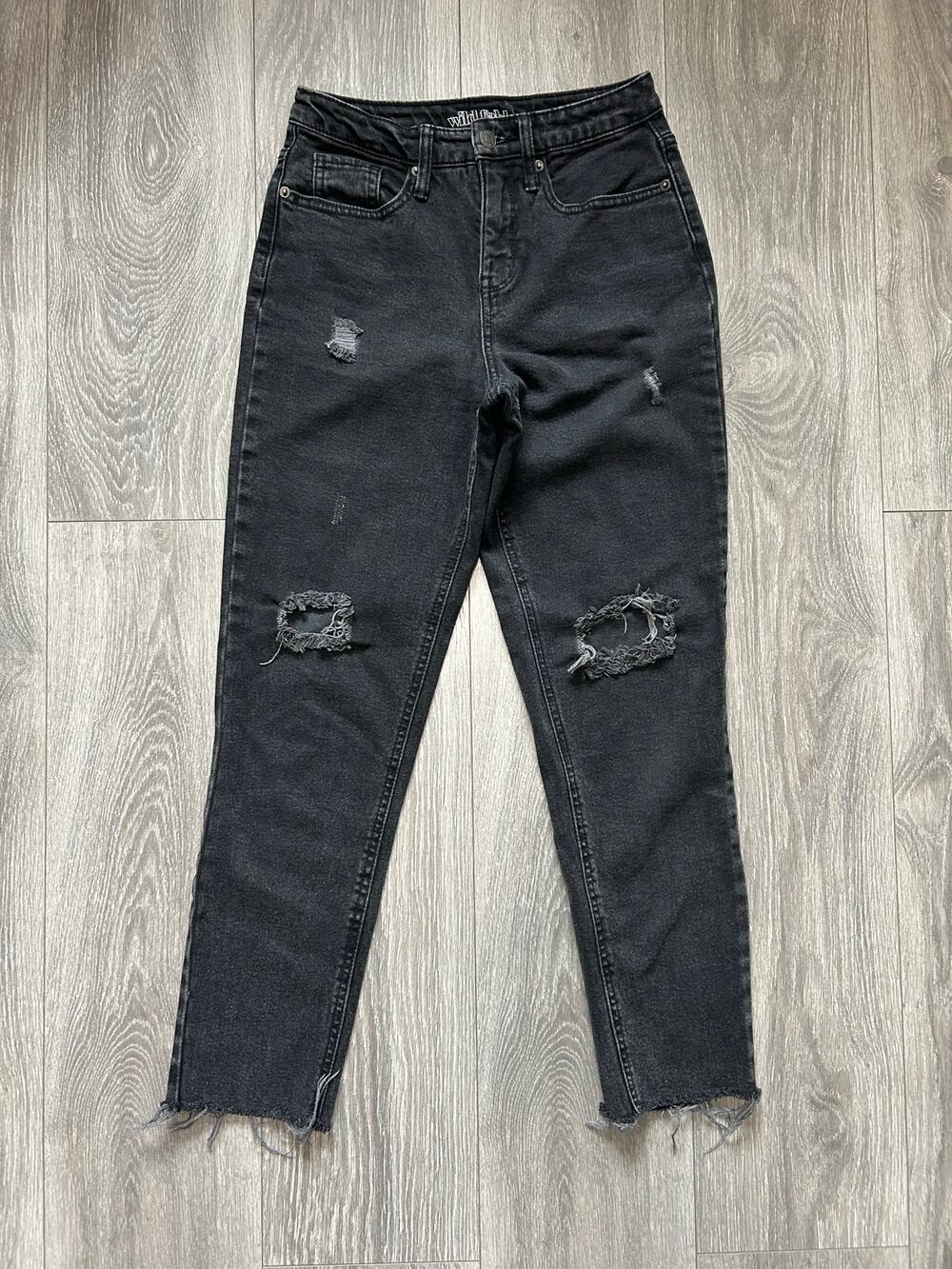 Women's High-Rise Mom Jeans in Black Size W25
